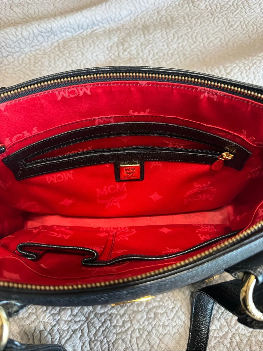 EUC Pebbled Leather Red Interior Vtg Medium MCM Tote - Picture 8 of 16